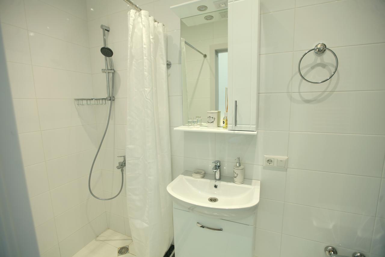 Diplomat Apartment Tbilisi Esterno foto