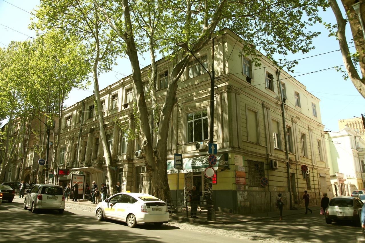 Diplomat Apartment Tbilisi Esterno foto