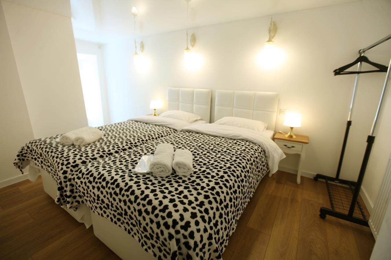 Diplomat Apartment Tbilisi Esterno foto